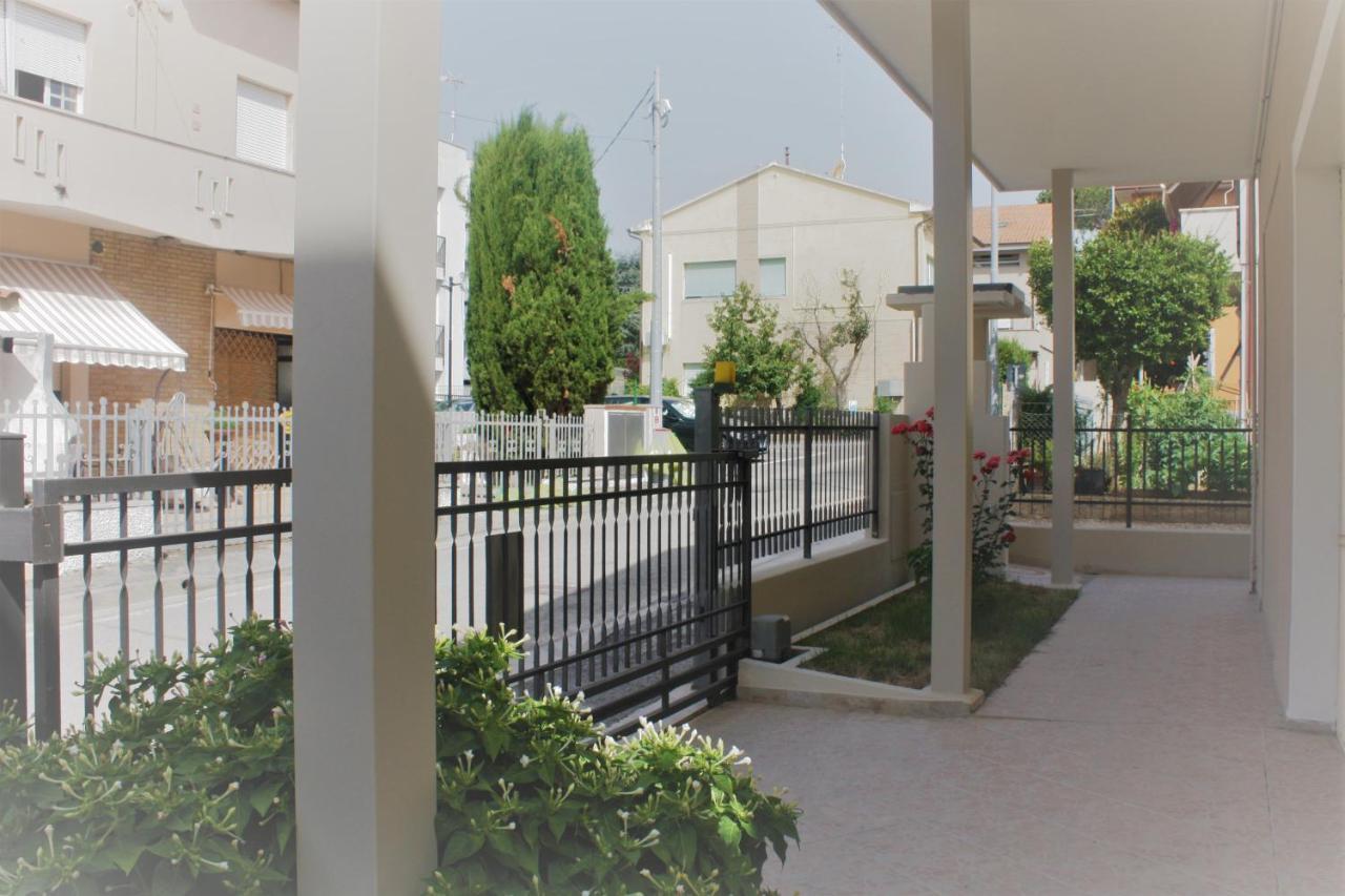 Maruru B & B Dell'Arte Civitanova Marche Exterior foto